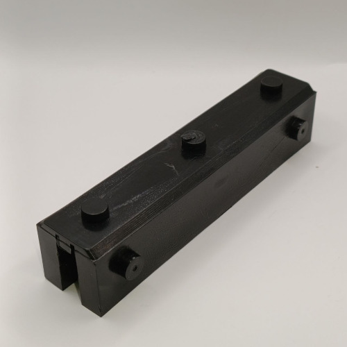 Вкладыш 140x30x30 T5 7 PIN П-образный для лифта MONITOR